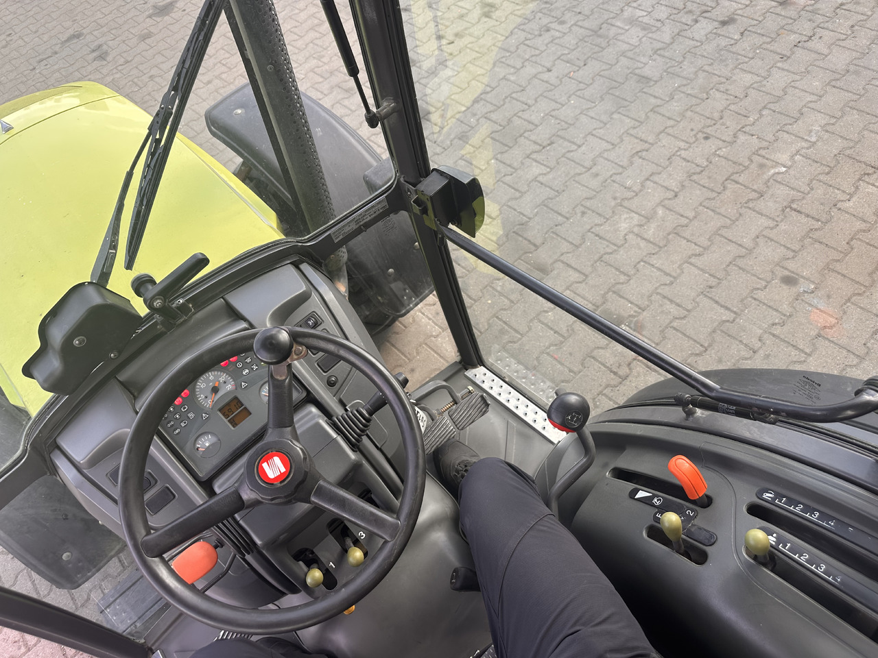 Traktor CLAAS NECTIS 257F: slika 7
