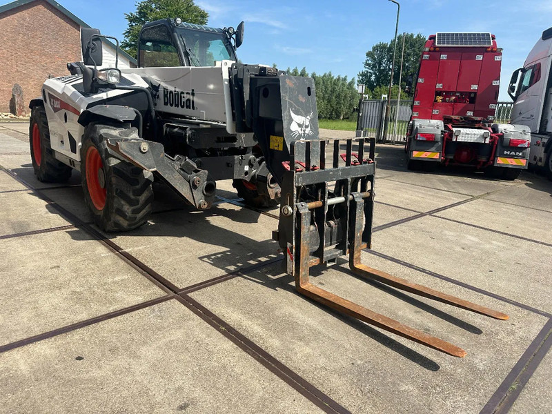 Bobcat T40.180 SLPB 31,CE, 3102 HOURS, 18 M , 4000KG 1200MM FORKS AIR CONDITIONER - Teleskopski viličar: slika 4 Bobcat T40.180 SLPB 31,CE, 3102 HOURS, 18 M , 4000KG 1200MM FORKS AIR CONDITIONER - Teleskopski viličar: slika 4