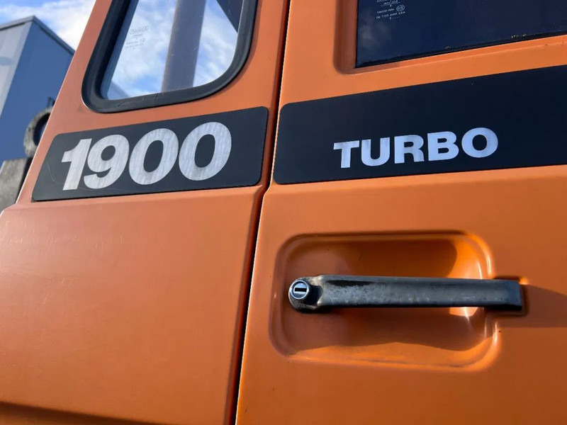 DAF 1900 TURBO 4X4 HOOKLIFT - Kotalni prekucni tovornjak: slika 4 DAF 1900 TURBO 4X4 HOOKLIFT - Kotalni prekucni tovornjak: slika 4