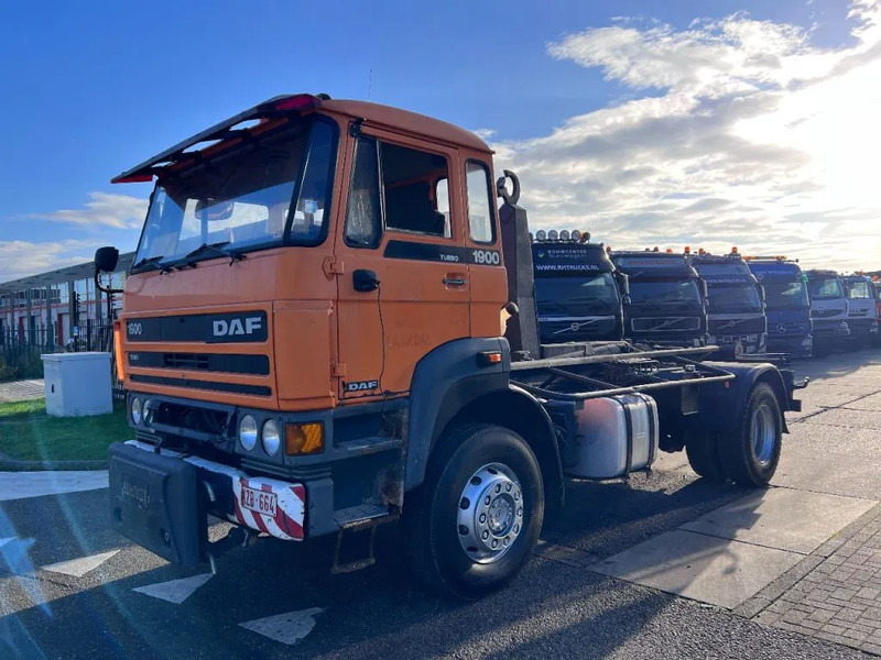 DAF 1900 TURBO 4X4 HOOKLIFT - Kotalni prekucni tovornjak: slika 1 DAF 1900 TURBO 4X4 HOOKLIFT - Kotalni prekucni tovornjak: slika 1