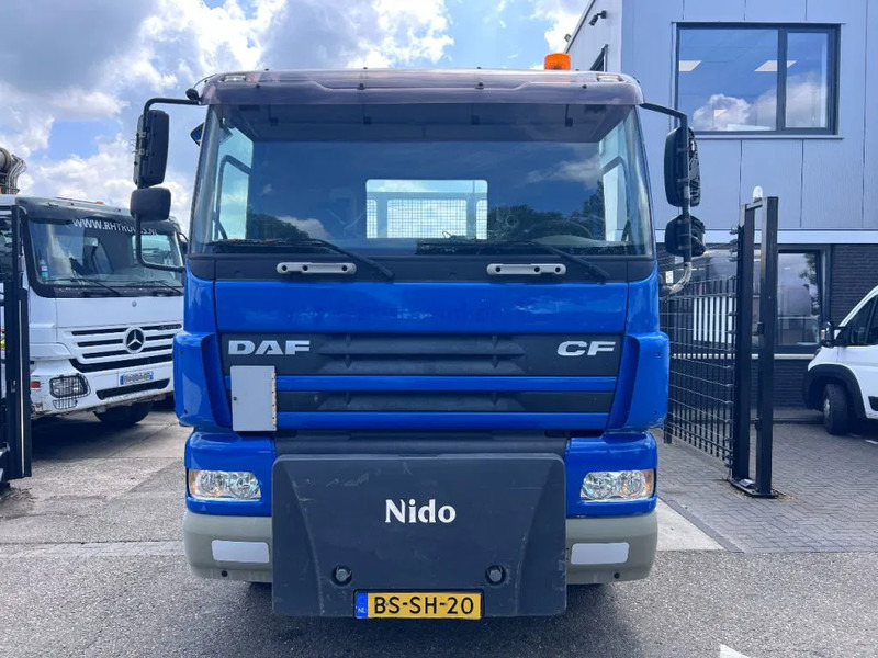 DAF CF 85.360 6X2 EURO 5 HYVA SKIPLOADER + NIDO - Komunalni tovornjak: slika 2 DAF CF 85.360 6X2 EURO 5 HYVA SKIPLOADER + NIDO - Komunalni tovornjak: slika 2