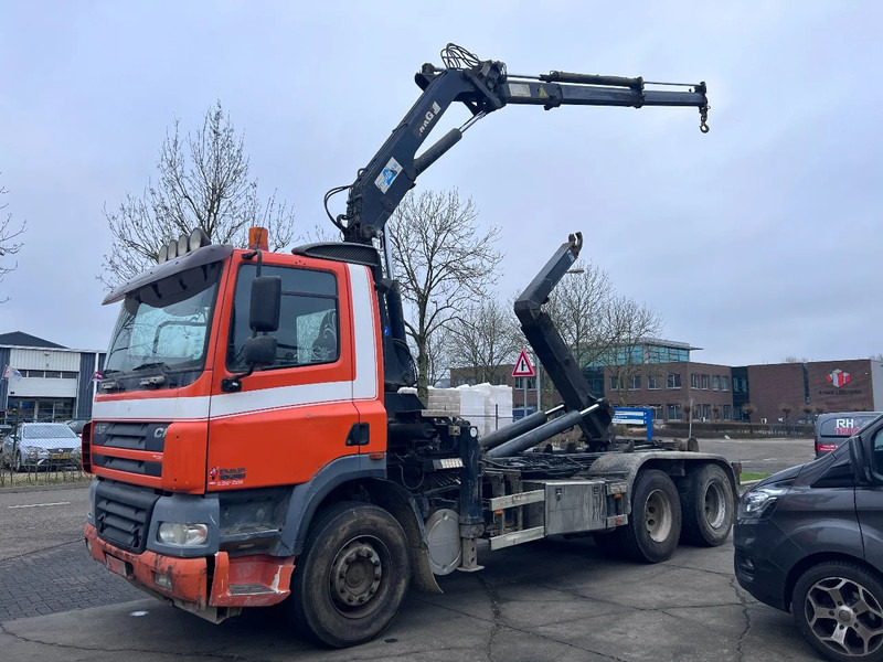 DAF CF 85.380 6X2 + MKG 141 A2 CRANE + 20 TON HOOKLIFT - EURO 3 - MANUAL GEAR - 10 TYRES - Tovornjak z dvigalom: slika 2 DAF CF 85.380 6X2 + MKG 141 A2 CRANE + 20 TON HOOKLIFT - EURO 3 - MANUAL GEAR - 10 TYRES - Tovornjak z dvigalom: slika 2