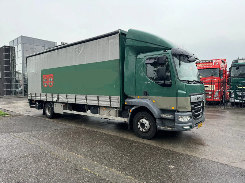 DAF LF 260 4X2 16T DHOLLANDIA LOAD LIFT - Tovornjak s ponjavo: slika 3 DAF LF 260 4X2 16T DHOLLANDIA LOAD LIFT - Tovornjak s ponjavo: slika 3