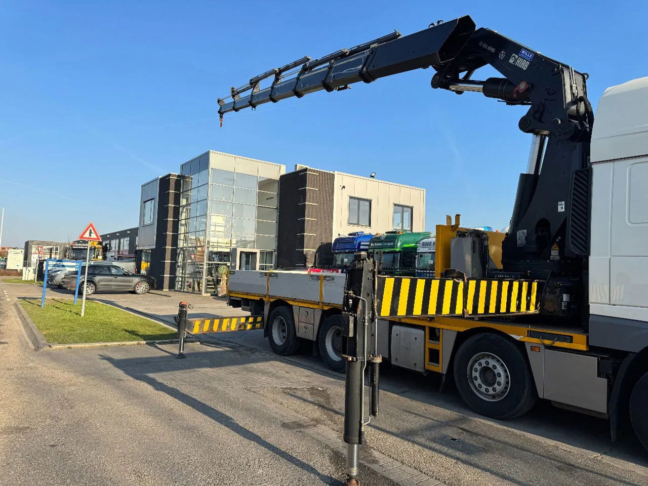 Ginaf G6 4140 CF 8X2 - EURO 6 + HIAB 855 EP-6 + REMOTE - Tovornjak z dvigalom, Tovornjak s kesonom: slika 5 Ginaf G6 4140 CF 8X2 - EURO 6 + HIAB 855 EP-6 + REMOTE - Tovornjak z dvigalom, Tovornjak s kesonom: slika 5