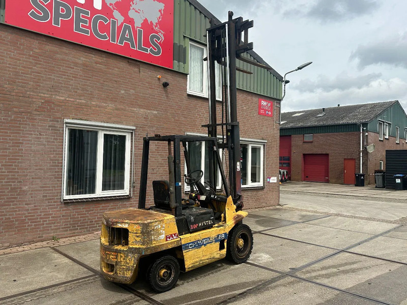 Hyster H3.00XL - 3 TONS - Diesel viličar: slika 4 Hyster H3.00XL - 3 TONS - Diesel viličar: slika 4