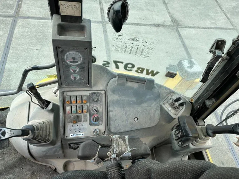 Bager nakladalec Komatsu WB97S-5E0: slika 11 Bager nakladalec Komatsu WB97S-5E0: slika 11