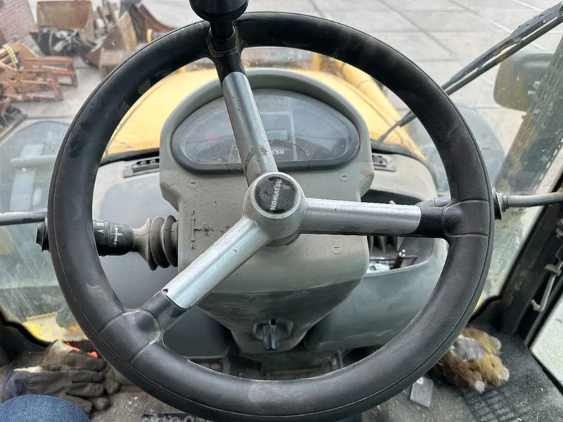 Bager nakladalec Komatsu WB97S-5E0: slika 15 Bager nakladalec Komatsu WB97S-5E0: slika 15