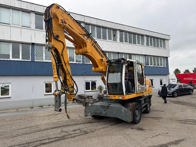 Liebherr A 316 LITRONIC CABIN HIGH CE - Bager za prekladanje primarnih/ Sekundarnih surovin: slika 5 Liebherr A 316 LITRONIC CABIN HIGH CE - Bager za prekladanje primarnih/ Sekundarnih surovin: slika 5