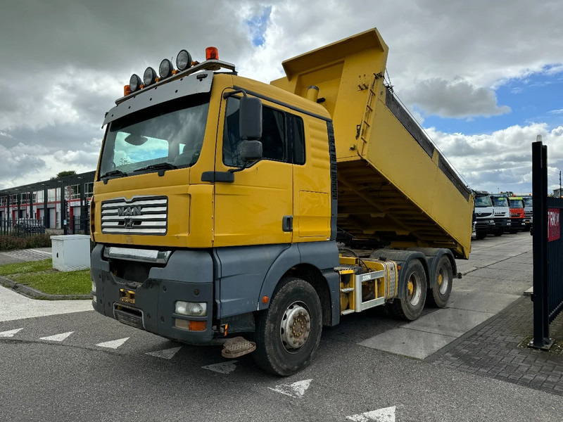 MAN TGA 26.530 6X4 MANUAL 3 PEDALS TIPPER KIPPER - Tovornjak prekucnik: slika 1 MAN TGA 26.530 6X4 MANUAL 3 PEDALS TIPPER KIPPER - Tovornjak prekucnik: slika 1
