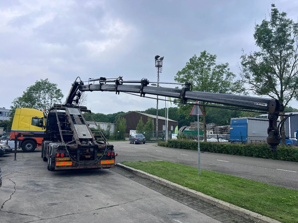 MAN TGS 35.440 8X2-4 + HIAB 220C-5 REMOTE + CABLE LI - Kotalni prekucni tovornjak: slika 5 MAN TGS 35.440 8X2-4 + HIAB 220C-5 REMOTE + CABLE LI - Kotalni prekucni tovornjak: slika 5