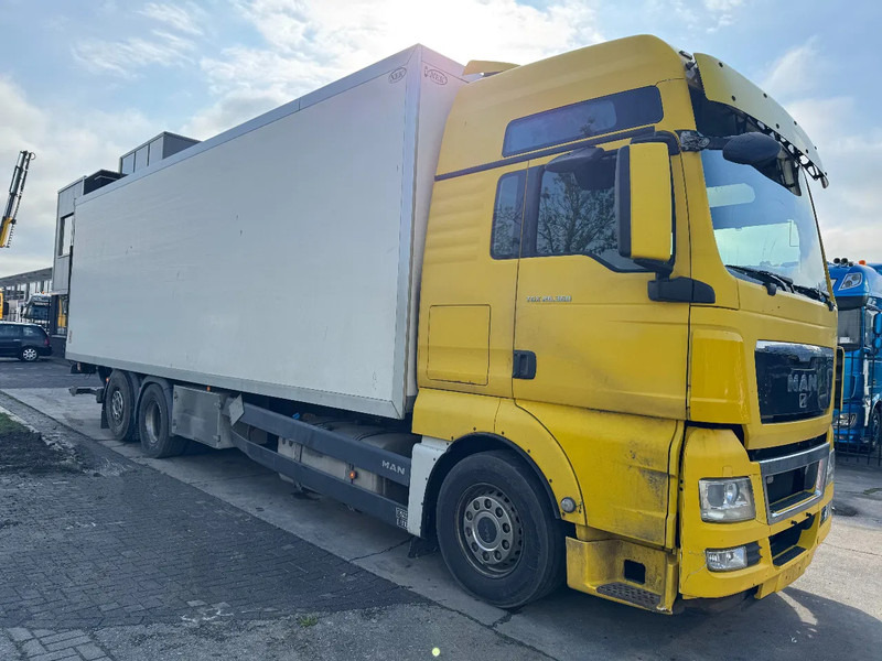 MAN TGX 26.360 6X2 - EURO 5 + ZEPRO LIFT + LIFT/STEERING AXLE - Tovornjak zabojnik: slika 3 MAN TGX 26.360 6X2 - EURO 5 + ZEPRO LIFT + LIFT/STEERING AXLE - Tovornjak zabojnik: slika 3