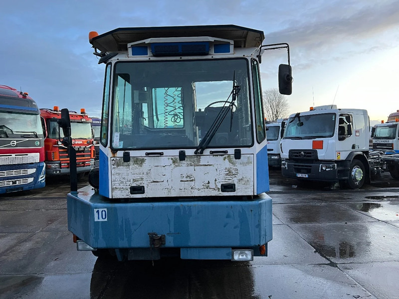 Mafi MT25T131C 4X2 *GEARBOX DON'T GO IN REVERSE* MT25T131C - Terminalski traktor: slika 2 Mafi MT25T131C 4X2 *GEARBOX DON'T GO IN REVERSE* MT25T131C - Terminalski traktor: slika 2