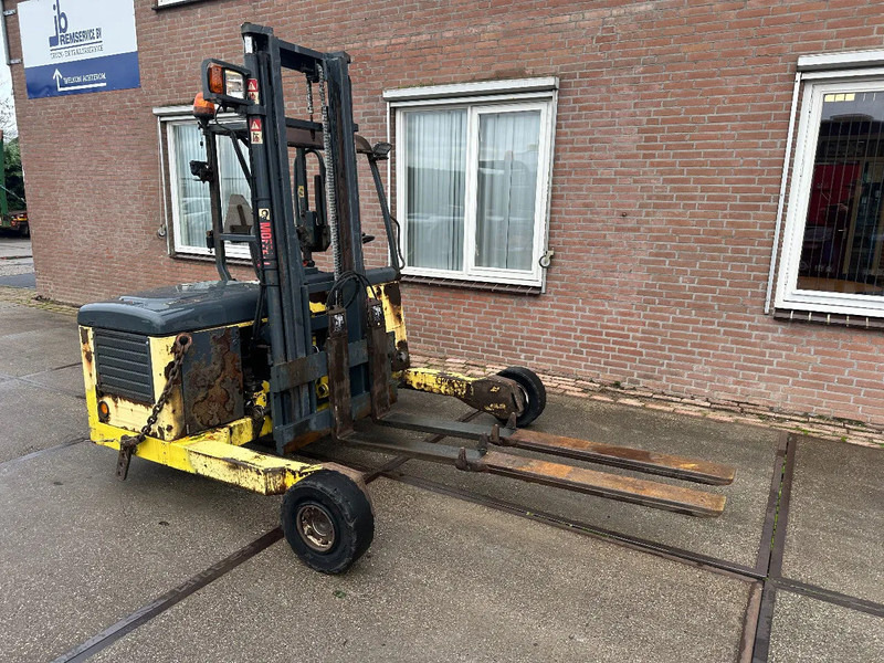 Moffett M4 25.3 2,5 TON SIDESHIFT DIESEL  MEENEEMHEFTRUCK - Oprtni viličar: slika 5 Moffett M4 25.3 2,5 TON SIDESHIFT DIESEL  MEENEEMHEFTRUCK - Oprtni viličar: slika 5
