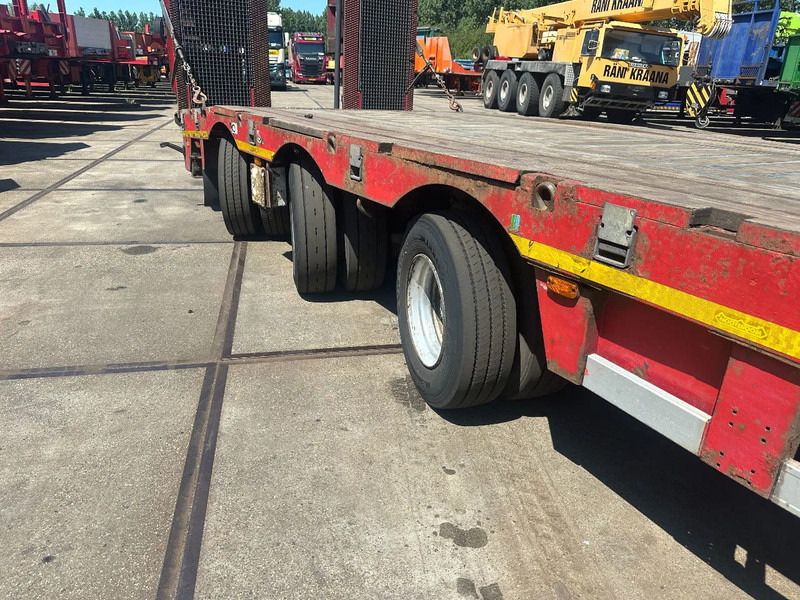 Nooteboom MCO-48-03 FORCED STEERING, 3,5 M EXTENDABLE, LIFTING DECK, WINCH, DUBBLE HYDRAULIC RAMPS - Nizko noseča polprikolica: slika 4 Nooteboom MCO-48-03 FORCED STEERING, 3,5 M EXTENDABLE, LIFTING DECK, WINCH, DUBBLE HYDRAULIC RAMPS - Nizko noseča polprikolica: slika 4