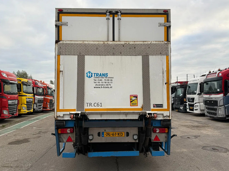 Renders + CARRIER VECTOR 1850 + DHOLLANDIA LIFT - Polprikolica hladilnik: slika 5 Renders + CARRIER VECTOR 1850 + DHOLLANDIA LIFT - Polprikolica hladilnik: slika 5