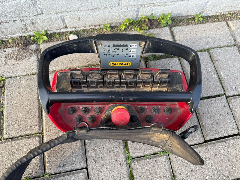 Scania G370 4X4 EURO 6 + 3-SIDE TIPPER + PALFINGER PK9002 + REMOTE - Tovornjak prekucnik, Tovornjak z dvigalom: slika 5 Scania G370 4X4 EURO 6 + 3-SIDE TIPPER + PALFINGER PK9002 + REMOTE - Tovornjak prekucnik, Tovornjak z dvigalom: slika 5