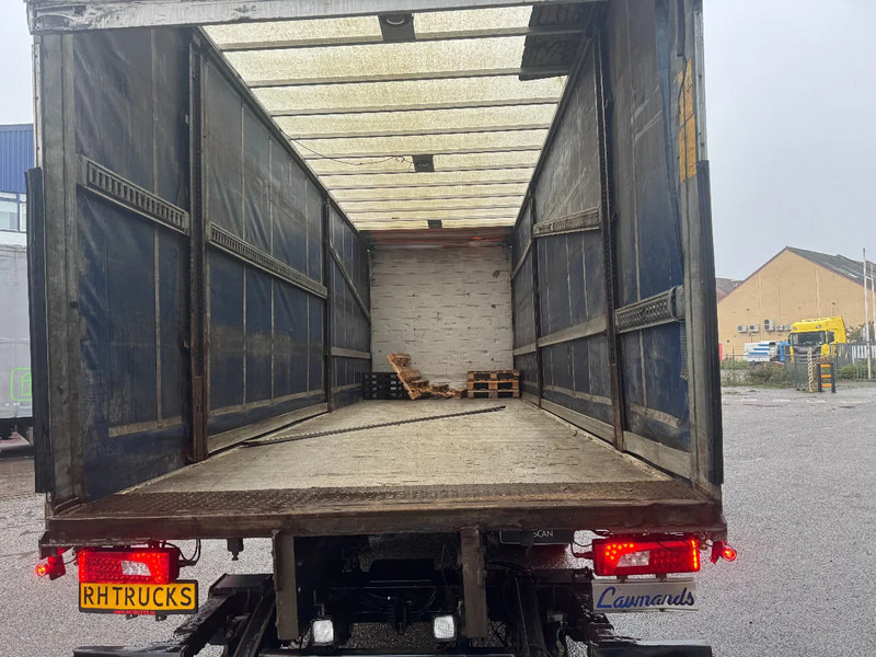 Scania P230 4X2 MANUAL + ZEPRO 2500 KG LIFT + REMOTE CONTROL - Tovornjak s ponjavo: slika 5 Scania P230 4X2 MANUAL + ZEPRO 2500 KG LIFT + REMOTE CONTROL - Tovornjak s ponjavo: slika 5