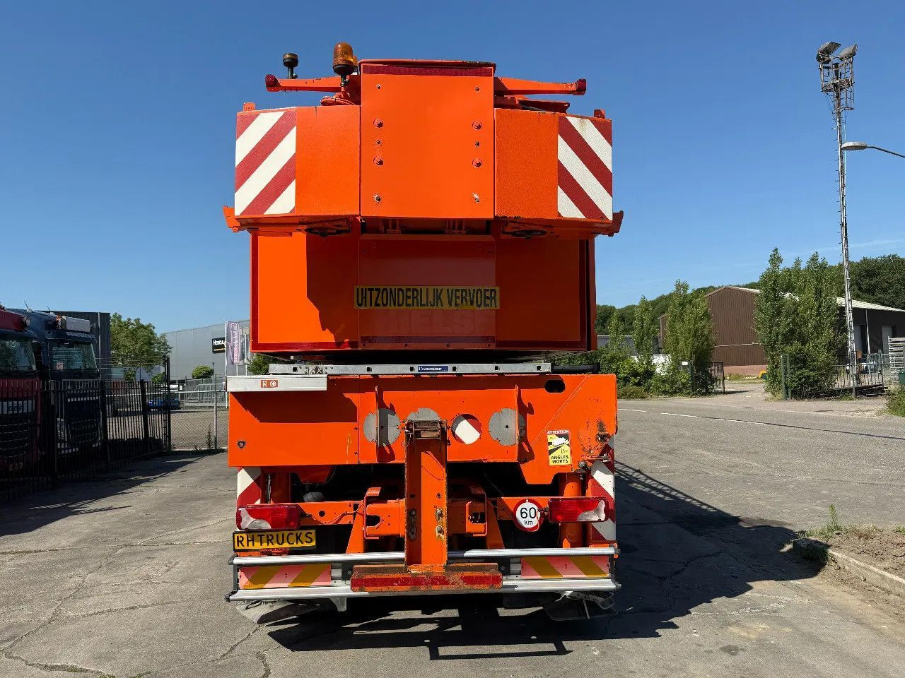 Scania P380 8X4 + FAUN HK40 + FLYJIB + BALLASTBL. 6,9 T - Tovornjak z dvigalom: slika 5 Scania P380 8X4 + FAUN HK40 + FLYJIB + BALLASTBL. 6,9 T - Tovornjak z dvigalom: slika 5