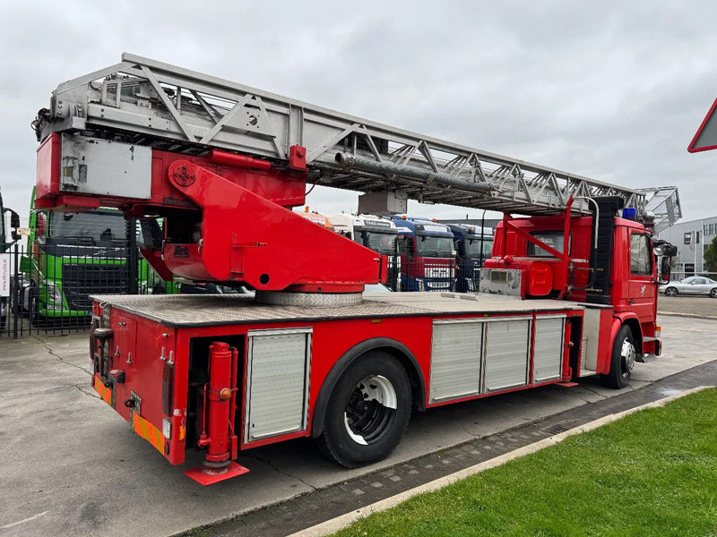 Scania P82 4X2 - FIRE TRUCK - 30M LIFT - Gasilsko vozilo: slika 4 Scania P82 4X2 - FIRE TRUCK - 30M LIFT - Gasilsko vozilo: slika 4
