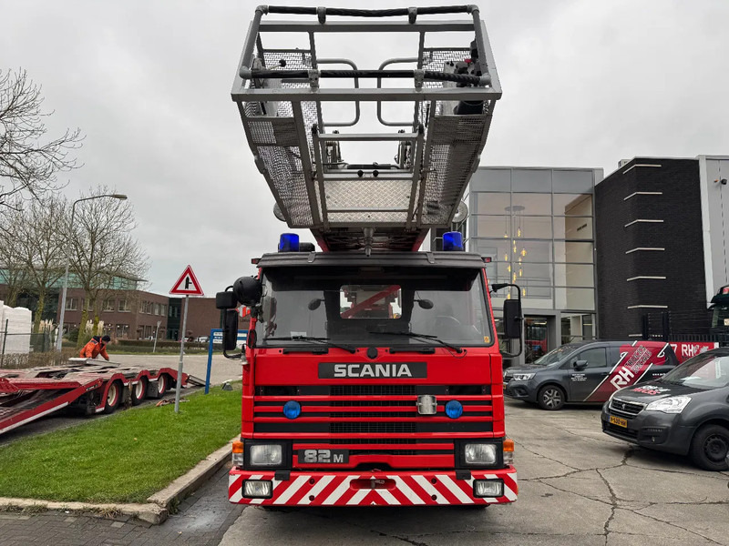 Scania P82 4X2 - FIRE TRUCK - 30M LIFT - Gasilsko vozilo: slika 2 Scania P82 4X2 - FIRE TRUCK - 30M LIFT - Gasilsko vozilo: slika 2