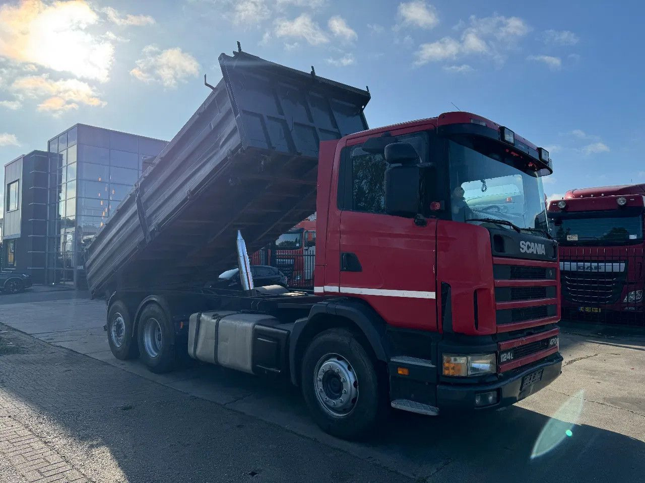 Scania R124-470 6X2 KIPPER EURO 3 - Tovornjak prekucnik: slika 3 Scania R124-470 6X2 KIPPER EURO 3 - Tovornjak prekucnik: slika 3
