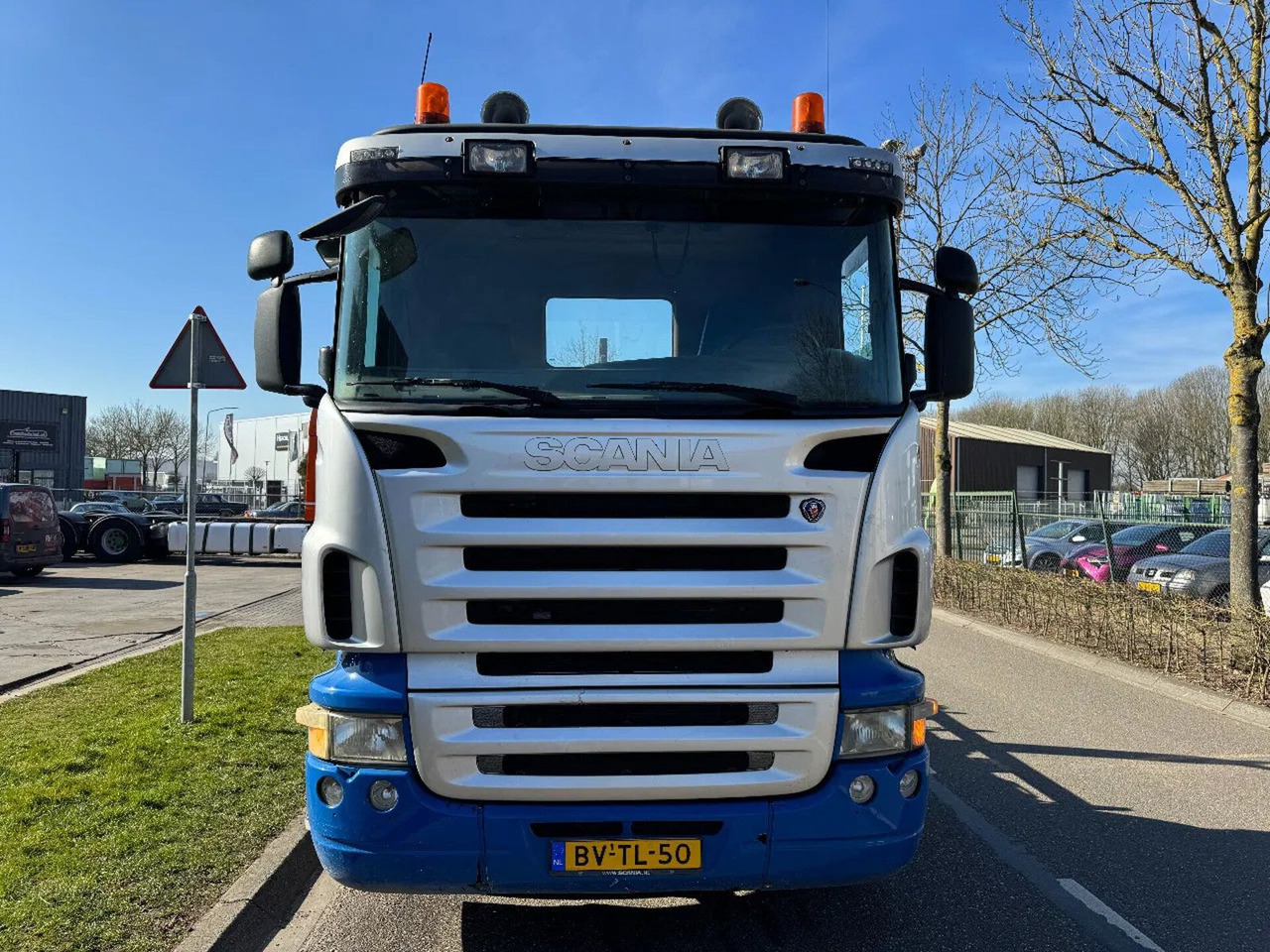 Scania R400 6X2 - EURO 5 + MULTILIFT HOOK + LIFTING AXL - Kotalni prekucni tovornjak: slika 2 Scania R400 6X2 - EURO 5 + MULTILIFT HOOK + LIFTING AXL - Kotalni prekucni tovornjak: slika 2