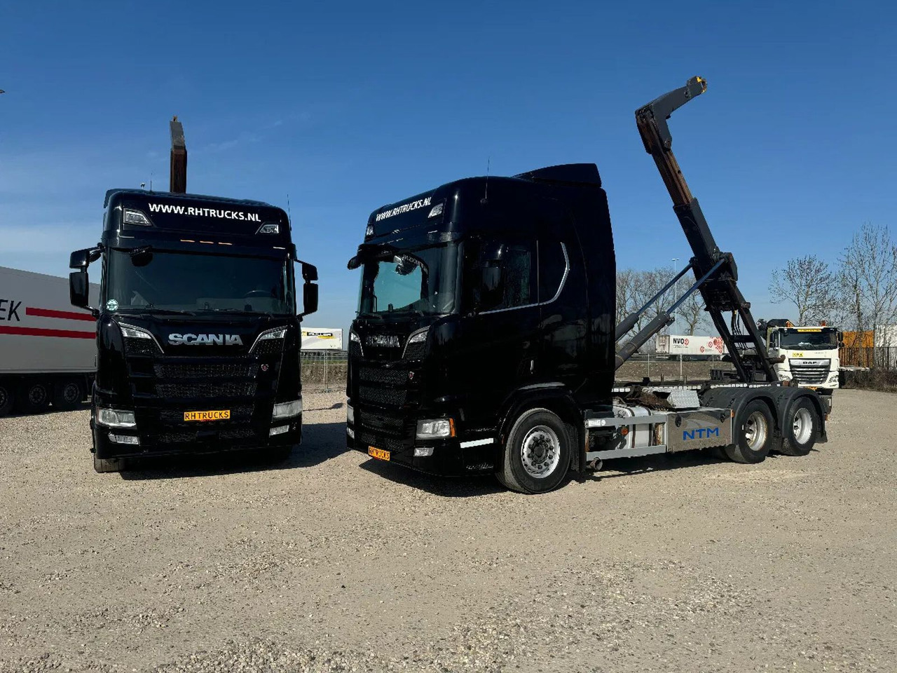 Scania R580 V8 NGS 6X2 EURO 6 VDL 20T HOOK - Kotalni prekucni tovornjak: slika 1 Scania R580 V8 NGS 6X2 EURO 6 VDL 20T HOOK - Kotalni prekucni tovornjak: slika 1