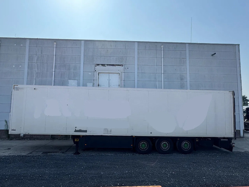 Schmitz Cargobull SKO 24 + THERMO KING SPECTRUM + 3X SAF AXLE - Polprikolica hladilnik: slika 2 Schmitz Cargobull SKO 24 + THERMO KING SPECTRUM + 3X SAF AXLE - Polprikolica hladilnik: slika 2