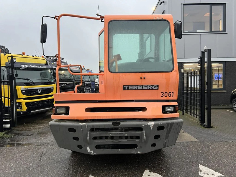 Terberg YT 222 YT222 - Terminalski traktor: slika 2 Terberg YT 222 YT222 - Terminalski traktor: slika 2