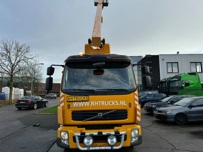 Volvo FL 240 4X2 DANILIFT WDT 180S ONLY 327.000 KM - Tovornjak: slika 2 Volvo FL 240 4X2 DANILIFT WDT 180S ONLY 327.000 KM - Tovornjak: slika 2