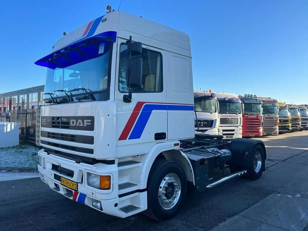 DAF 95.400 4X2 RESTORED/RESTAURIERT/GERESTAUREERD - Vlačilec: slika 3 DAF 95.400 4X2 RESTORED/RESTAURIERT/GERESTAUREERD - Vlačilec: slika 3