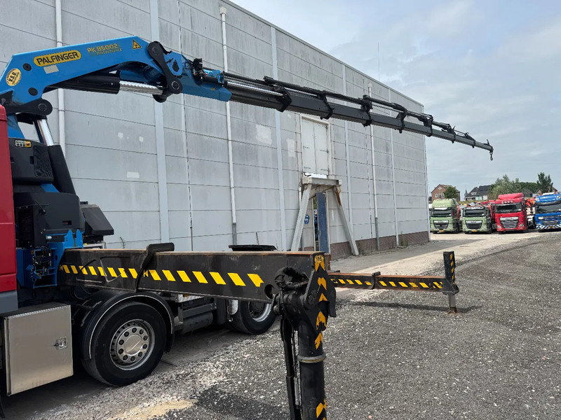 DAF XF 105.460 8X4 PALFINGER PK78002+ REMOTE CONTROL HUB REDUCTION TÜV TILL 03-2026 - Vlačilec: slika 4 DAF XF 105.460 8X4 PALFINGER PK78002+ REMOTE CONTROL HUB REDUCTION TÜV TILL 03-2026 - Vlačilec: slika 4