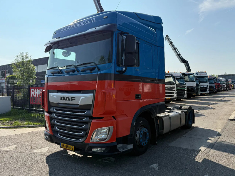 DAF XF 440 4X2 ENGINE RUNNING BUT TICKING! - Vlačilec: slika 1 DAF XF 440 4X2 ENGINE RUNNING BUT TICKING! - Vlačilec: slika 1