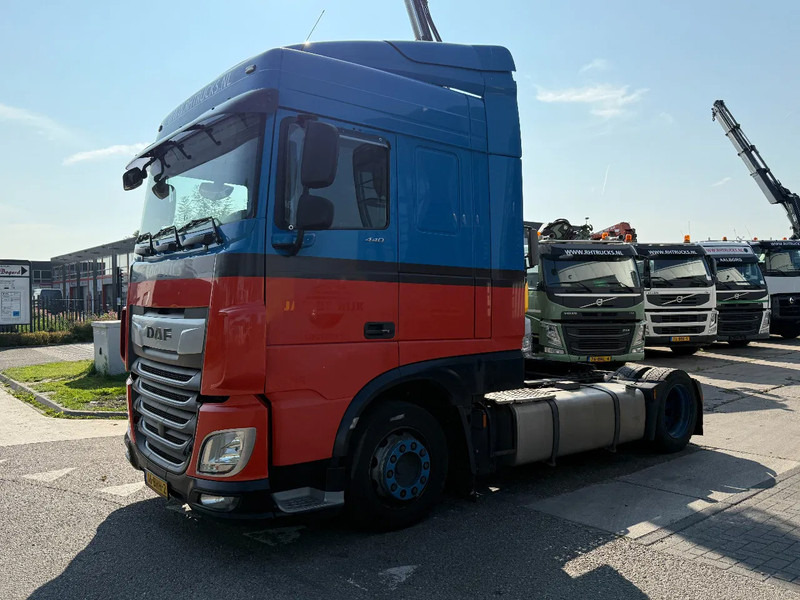 DAF XF 440 4X2 ENGINE RUNNING BUT TICKING! - Vlačilec: slika 2 DAF XF 440 4X2 ENGINE RUNNING BUT TICKING! - Vlačilec: slika 2