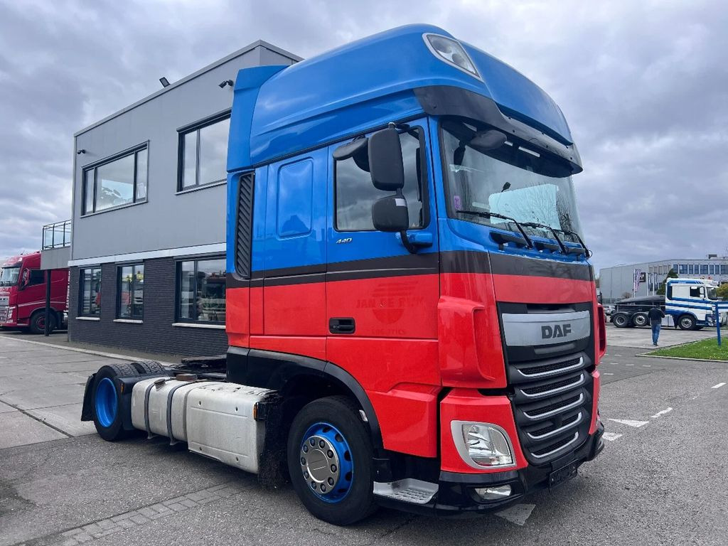 DAF XF 440 SSC 4X2 EURO 6 LOW DECK - Vlačilec: slika 3 DAF XF 440 SSC 4X2 EURO 6 LOW DECK - Vlačilec: slika 3