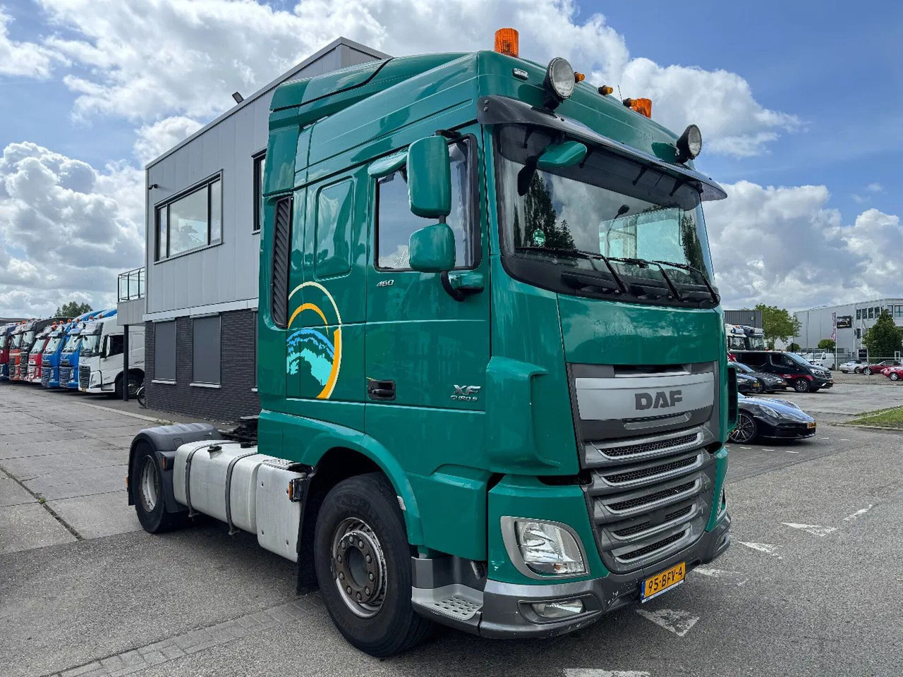DAF XF 460 4X2 EURO 6 TÜV TILL 02-26 - Vlačilec: slika 3 DAF XF 460 4X2 EURO 6 TÜV TILL 02-26 - Vlačilec: slika 3