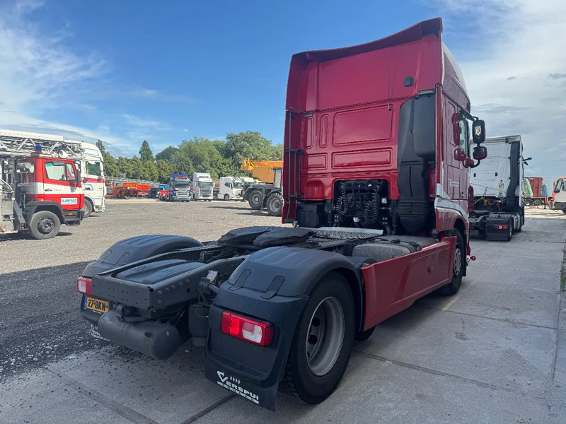 DAF XF 480 6X2 EURO 6 SKIRTS AIRCO AUTOMATIC - Vlačilec: slika 4 DAF XF 480 6X2 EURO 6 SKIRTS AIRCO AUTOMATIC - Vlačilec: slika 4