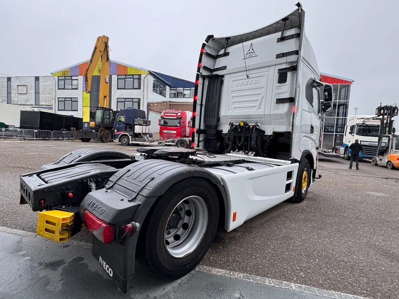 Iveco S-WAY 460 4X2 EURO 6 SKIRTS DOUBLE TANK - Vlačilec: slika 5 Iveco S-WAY 460 4X2 EURO 6 SKIRTS DOUBLE TANK - Vlačilec: slika 5