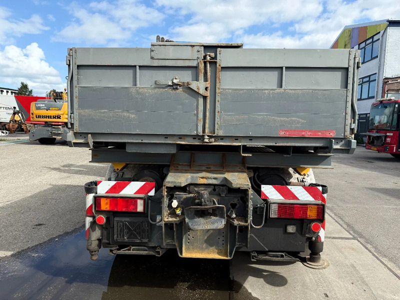 MAN 33.463 33-463 8x4 met 62 effer kraan 6x uitschuifbaar - Vlačilec: slika 5 MAN 33.463 33-463 8x4 met 62 effer kraan 6x uitschuifbaar - Vlačilec: slika 5