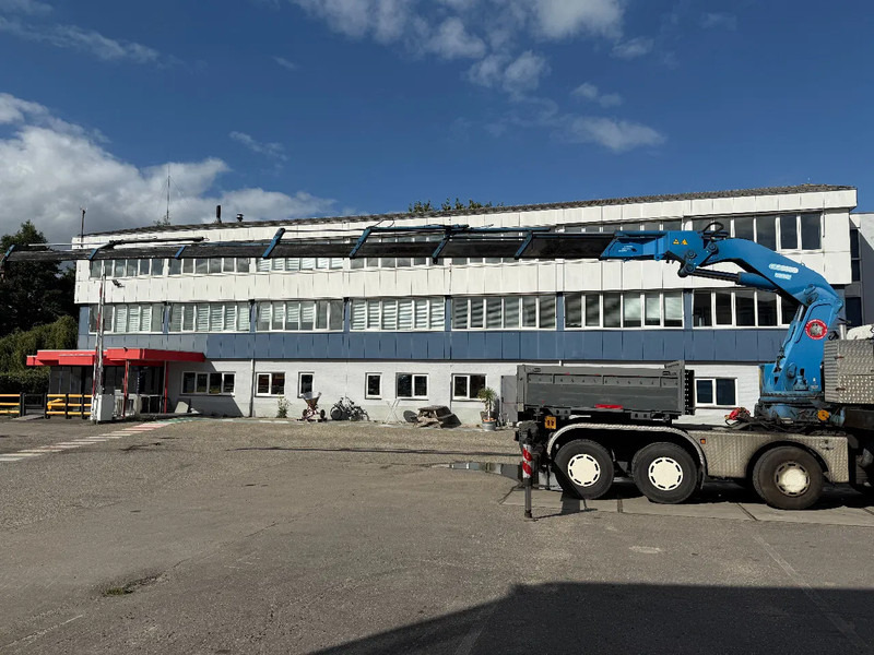 MAN 33.463 33-463 8x4 met 62 effer kraan 6x uitschuifbaar - Vlačilec: slika 3 MAN 33.463 33-463 8x4 met 62 effer kraan 6x uitschuifbaar - Vlačilec: slika 3