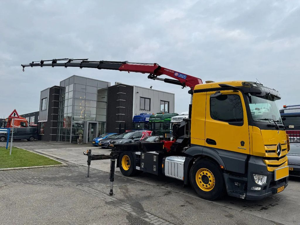Mercedes-Benz Actros 1845 4X2 - EURO 6 + HMF 2820 + REMOTE + O - Vlačilec: slika 1 Mercedes-Benz Actros 1845 4X2 - EURO 6 + HMF 2820 + REMOTE + O - Vlačilec: slika 1