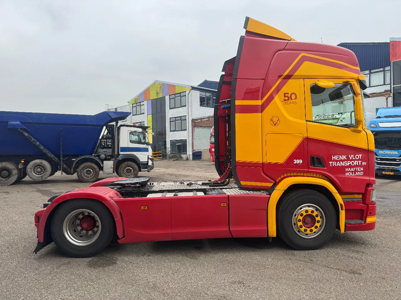 Scania R450 4X2 EURO 6 ADR SKIRTS DOUBLE TANK - Vlačilec: slika 4 Scania R450 4X2 EURO 6 ADR SKIRTS DOUBLE TANK - Vlačilec: slika 4