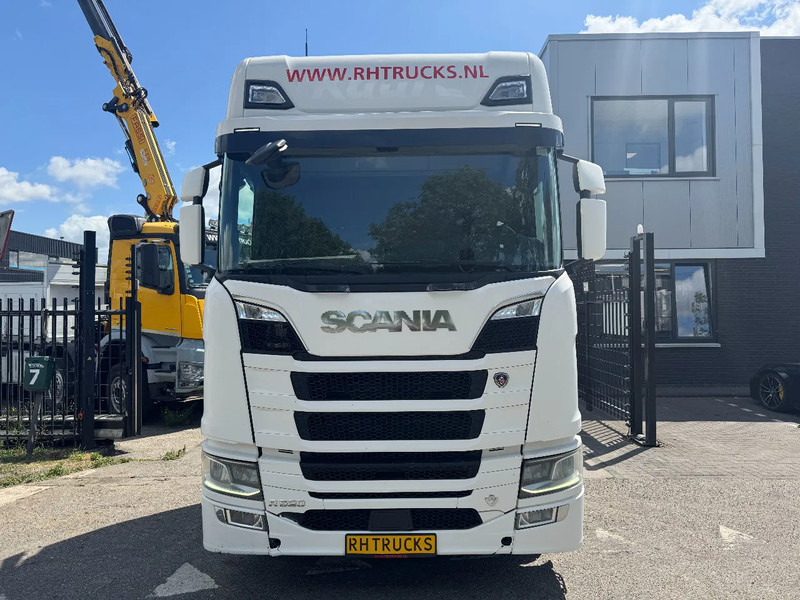 Scania R520 V8 NGS 6X4 EURO 6 - Vlačilec: slika 2 Scania R520 V8 NGS 6X4 EURO 6 - Vlačilec: slika 2