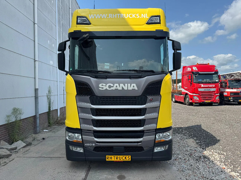 Scania S450 NGS 4X2 EURO 6 RETARDER SKIRTS SPOILERS 4 UNITS AVAILABLE - Vlačilec: slika 3 Scania S450 NGS 4X2 EURO 6 RETARDER SKIRTS SPOILERS 4 UNITS AVAILABLE - Vlačilec: slika 3