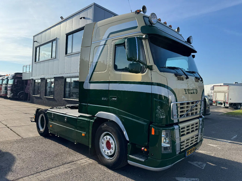 Volvo FH 16.550 4X2 - EURO 3 + FULL SPOILER + MANUAL GEAR - Vlačilec: slika 3 Volvo FH 16.550 4X2 - EURO 3 + FULL SPOILER + MANUAL GEAR - Vlačilec: slika 3