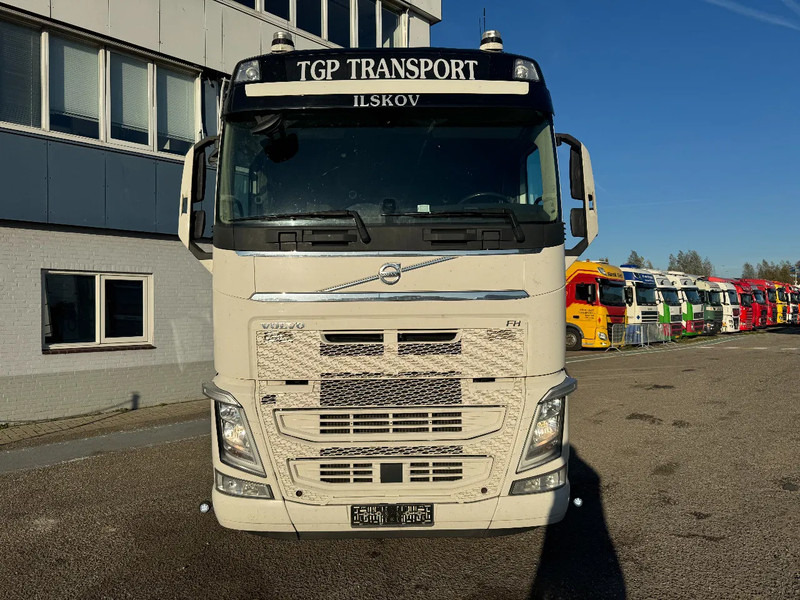 Volvo FH 460 6X2 EURO 6 CHASSIS 2021 STEERING AXLE SKIRTS - Vlačilec: slika 2 Volvo FH 460 6X2 EURO 6 CHASSIS 2021 STEERING AXLE SKIRTS - Vlačilec: slika 2