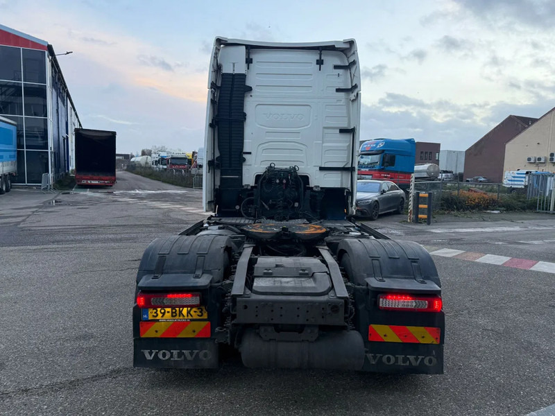 Volvo FH 500 4X2 EURO 6 SKIRTS PARK COOL - Vlačilec: slika 5 Volvo FH 500 4X2 EURO 6 SKIRTS PARK COOL - Vlačilec: slika 5