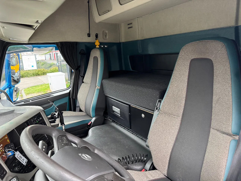 Volvo FM 370 4X2 SPOILERS EURO 6 SKIRTS HOLLAND TRUCK TÜV TILL 09-2025 lizing Volvo FM 370 4X2 SPOILERS EURO 6 SKIRTS HOLLAND TRUCK TÜV TILL 09-2025: slika 8