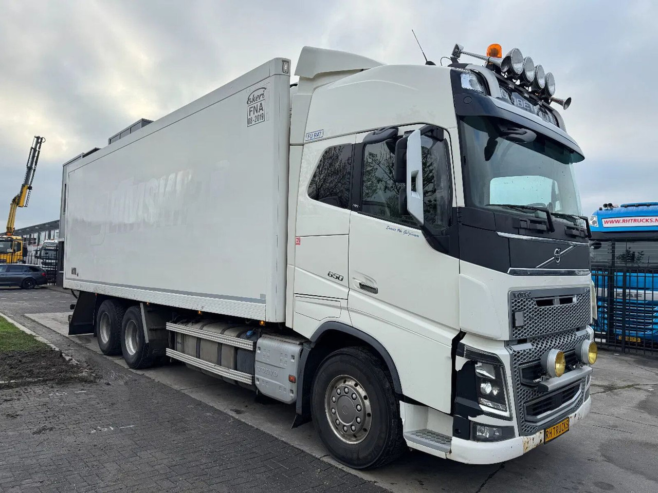 Volvo FH 16.650 6X4 - EURO 6 + CARRIER SUPRA 750 - Tovornjak hladilnik: slika 3 Volvo FH 16.650 6X4 - EURO 6 + CARRIER SUPRA 750 - Tovornjak hladilnik: slika 3