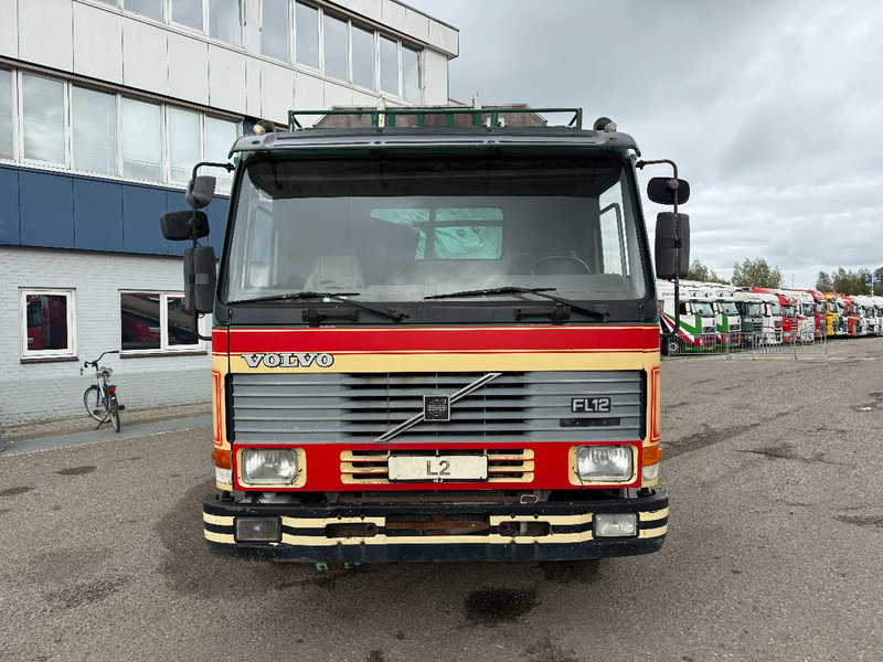 Volvo FL 12.420 6X2 MANUAL GEAR / FULL STEEL SUSP. / 10 TYRES / HUB REDUCT. + CABLELIFT TIPPER + CONTAINER FLATBED - Tovornjak - kabelski sistem: slika 2 Volvo FL 12.420 6X2 MANUAL GEAR / FULL STEEL SUSP. / 10 TYRES / HUB REDUCT. + CABLELIFT TIPPER + CONTAINER FLATBED - Tovornjak - kabelski sistem: slika 2